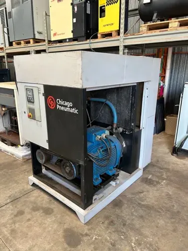 Compressor parafuso Chicago Pneumatic 75 HP seminovo 