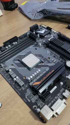 AR Tech | Manutenção em computadores e notebooks
