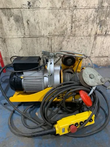 Guincho Elétrico TEC 500/1000 Mono 220V - Excelente Condição!