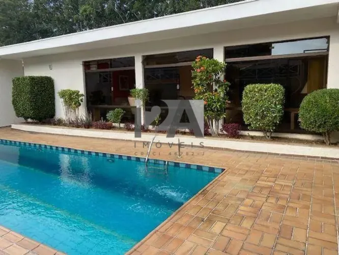 Casa térrea com 4 dormitórios, 7 banheiros, quarto serviços, piscina, 6 vagas, Parque Cont
