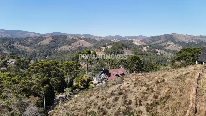 Ampla Área de Terreno à Venda na Região de Descansópolis - Campos do Jordão/SP
