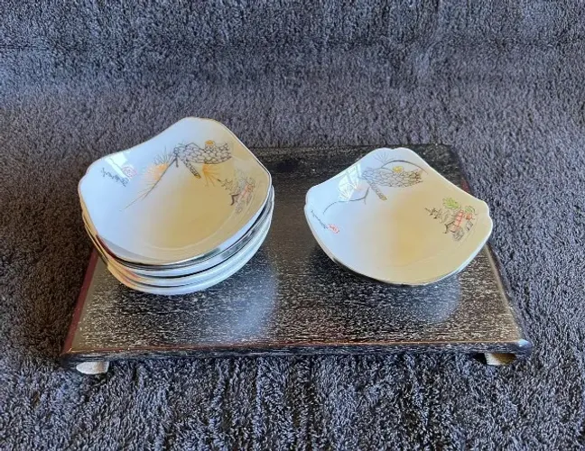 Conjunto 7 tigelas de Cerâmica Coreana ( anos 60)