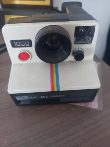 Máquina fotográfica polaroid land 1000 com nf