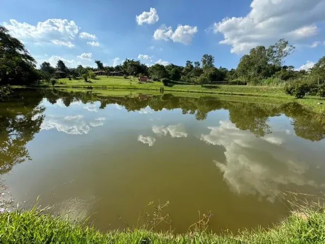 Sitio Araçoiaba 2.6 Hectares (Lindo)