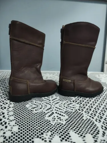 Botas de Couro Marrom Ortopé Bebê ( Tamanho 18)