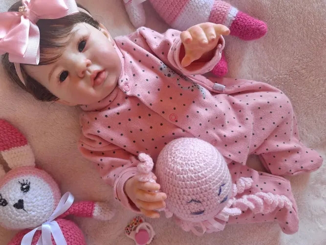 Boneca realista bebê reborn 
