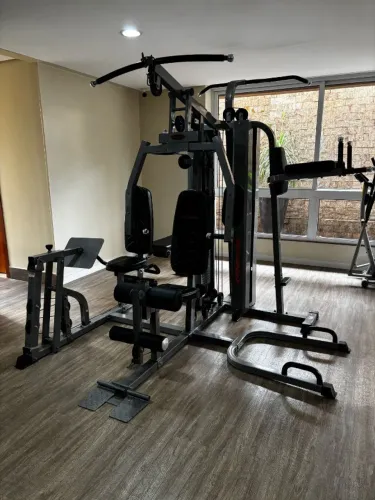 C - Estação de Musculação