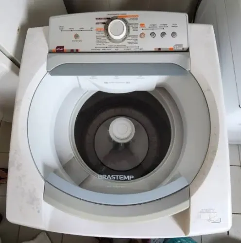 VENDO MAQUINA DE LAVAR ROUPAS BRASTEMP 11KG