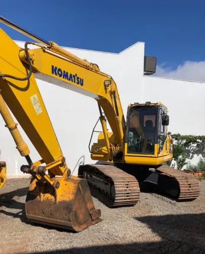 Escavadeira Komatsu PC160 2017 *passo agio*