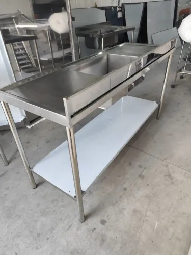 Pia Inox 1,80m reforçada ideal para cozinha industrial