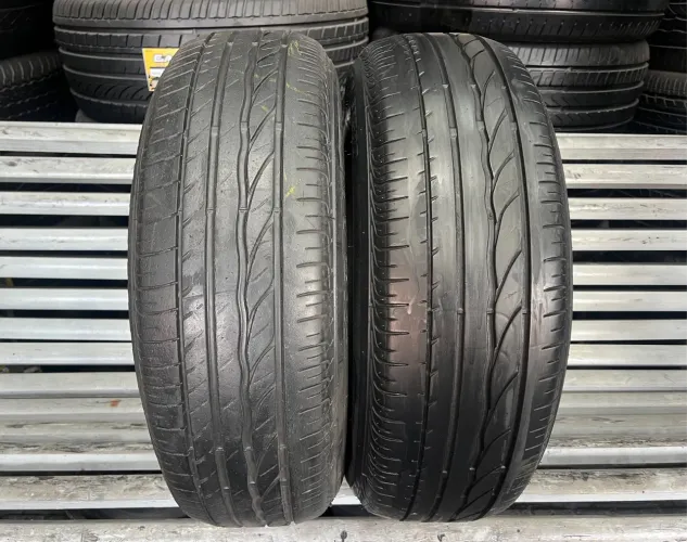 Par de Pneus 195/65/15 Bridgestone Turanza ER300 / Pneu 195/65R15