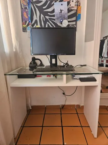 Mesa para estudo/trabalho + cadeira Tok&Stok