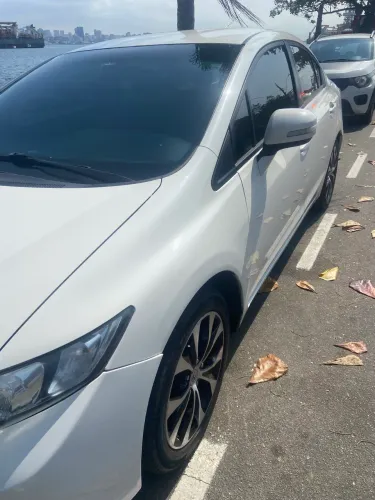 Honda Civic Sedan LXR 2.0 Flexone 16V Aut. 4P 2015
