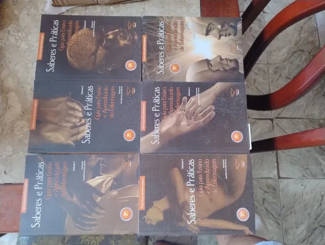Livros Saberes e Práticas - Guia para Ensino e Aprendizado de Enfermagem