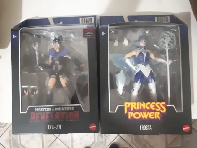 2 bonecos master of the universe EVIL-LYN/ FROSTO