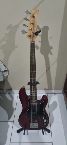 Contra-baixo passivo Strinberg PBS-40 + amplificador Voxstorm