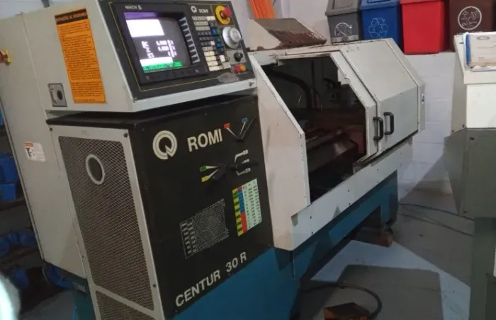 Torno CNC Romi Centur 30 R