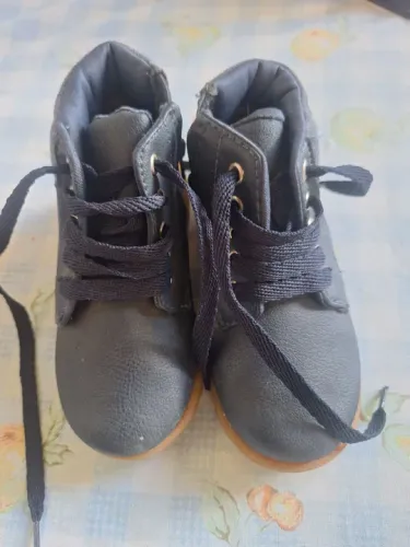 Bota menino