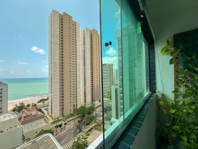 Apartamento à Venda em Boa Viagem no Edf. Navegador Pinzon