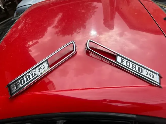 Emblemas de capô Ford F-350 ORIGINAL, ACEITO PROPOSTAS!!!