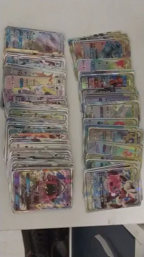 Mega lote Pokémon - +580 cartas raras, originais e brilhantes! Imperdível<br>