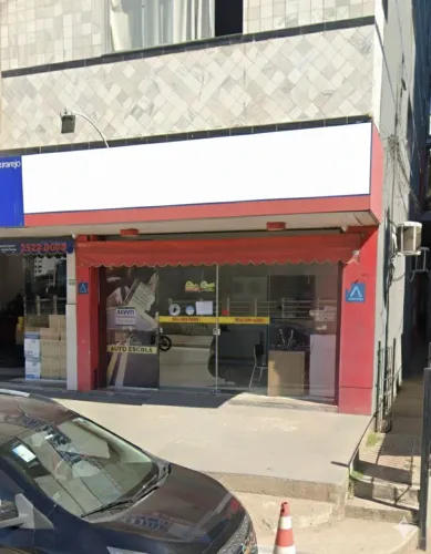 Aluga-se loja Av. Beira Rio