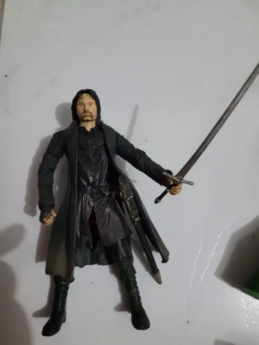 Boneco aragorn senhor dos aneis toybiz lord of rings action figure 