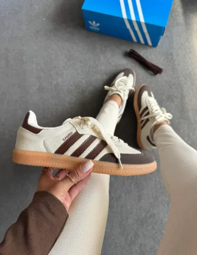 Tênis Samba OG Sintético Off/Café Feminino