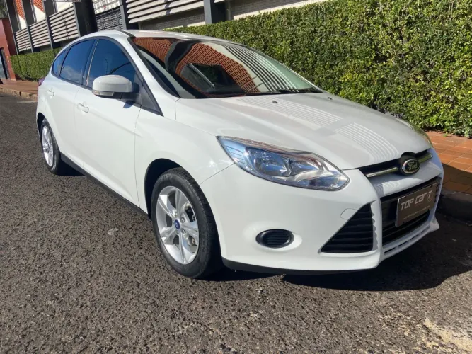 Ford Focus 1.6 S/se/se Plus Flex 8v/16v 5P 2014