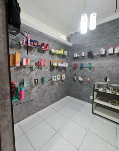 Várias prateleiras vidro