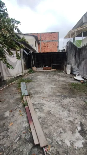 Terreno à venda em Bangu - Frente de rua - Ótima localização