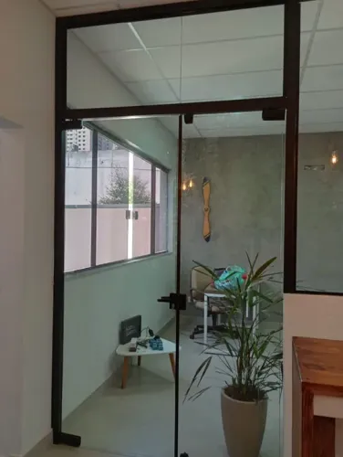 Sala de vidro * divisória de vidro