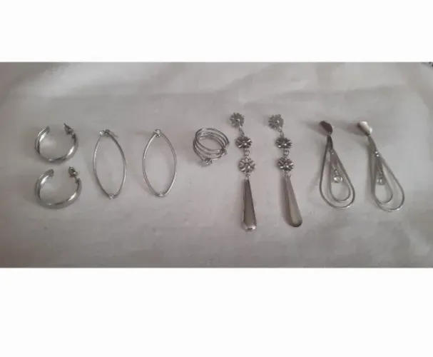 brinco e anel de aço