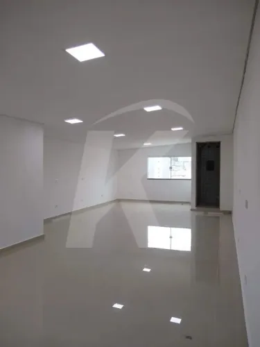 Imóvel para investidores de 362 , com salões comerciais, casa principal e kitnets na Vila 