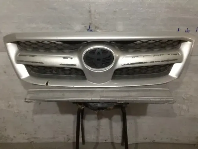 Grade Toyota Hilux 2007 2008 2009 18011107