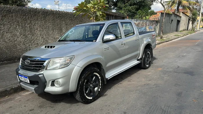 Toyota Hilux CD SRV D4-d 4X4 3.0 TDI Dies 2013