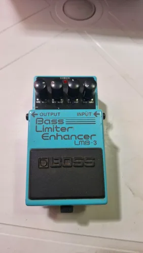BOSS LMB-3 - Pedal Bass Limiter Enhancer