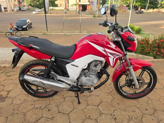 HONDA CG 150 TITAN ESD / RODAS LIGA LEVE / DOC 2026 PAGO / ABAIXO DA FIPE / PLACA MERCOSUL