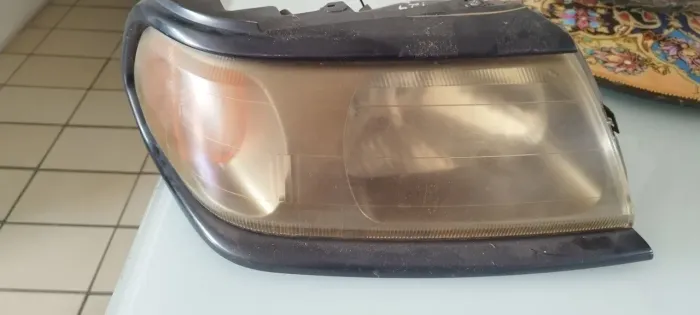 Farol para Pajero lado carona Direito