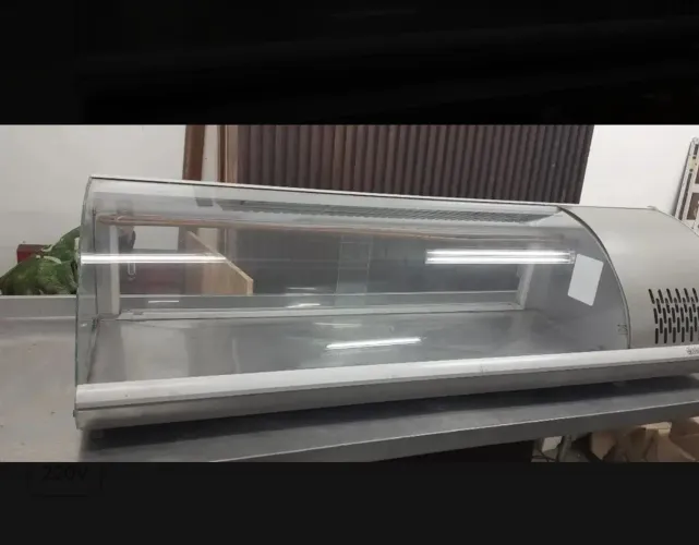 Vitrine refrigerada gelopar