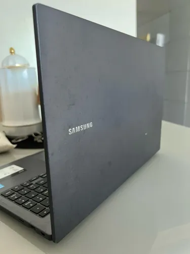 ? SAMSUNG GALAXY BOOK