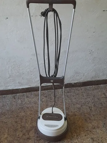  Vendo Enceradeira electrolux