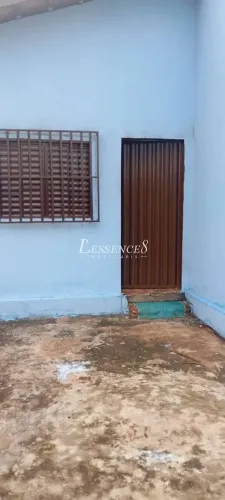 Casa 2Qts | 300m² | Esquina | Residencial Jardins do Cerrado III | Goiânia