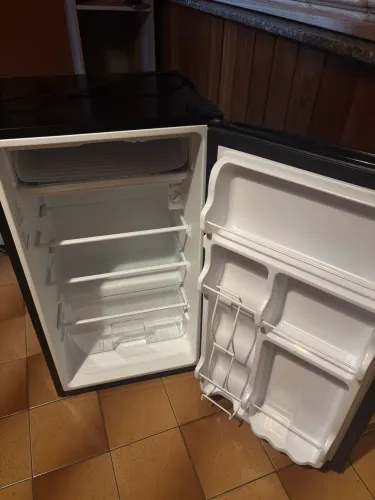 Frigobar 93l midea 