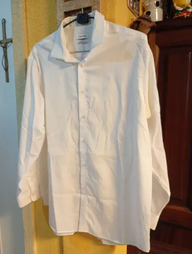 Camisa branca masculina regular fit G/GG ( CALVIN KLEIN)