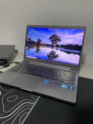 Notebook Samsung Chronos 7 i5 com SSD