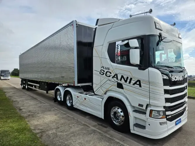 Scania R450 6x2 Ano 2021 Euro 5 Personalizado + Baú 2 Eixos Nostra Ano 27 30 plts