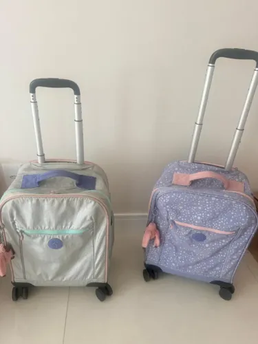 Mochilas Kipling Lilás e Prata