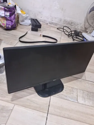 Monitor LG ultra wide 25p 2 saídas HDMI