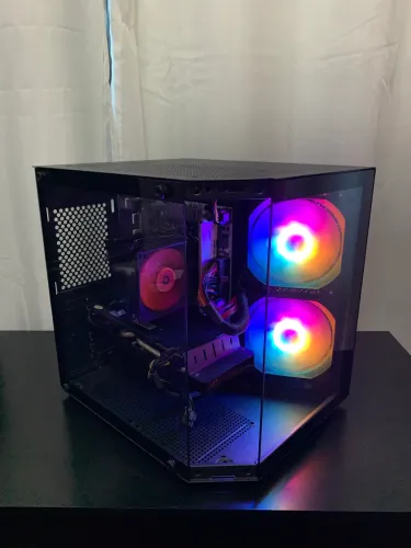 PC Gamer RX 580 8GB | Xeon 12C/24T | 16GB DDR4 | SSD + HD | RGB